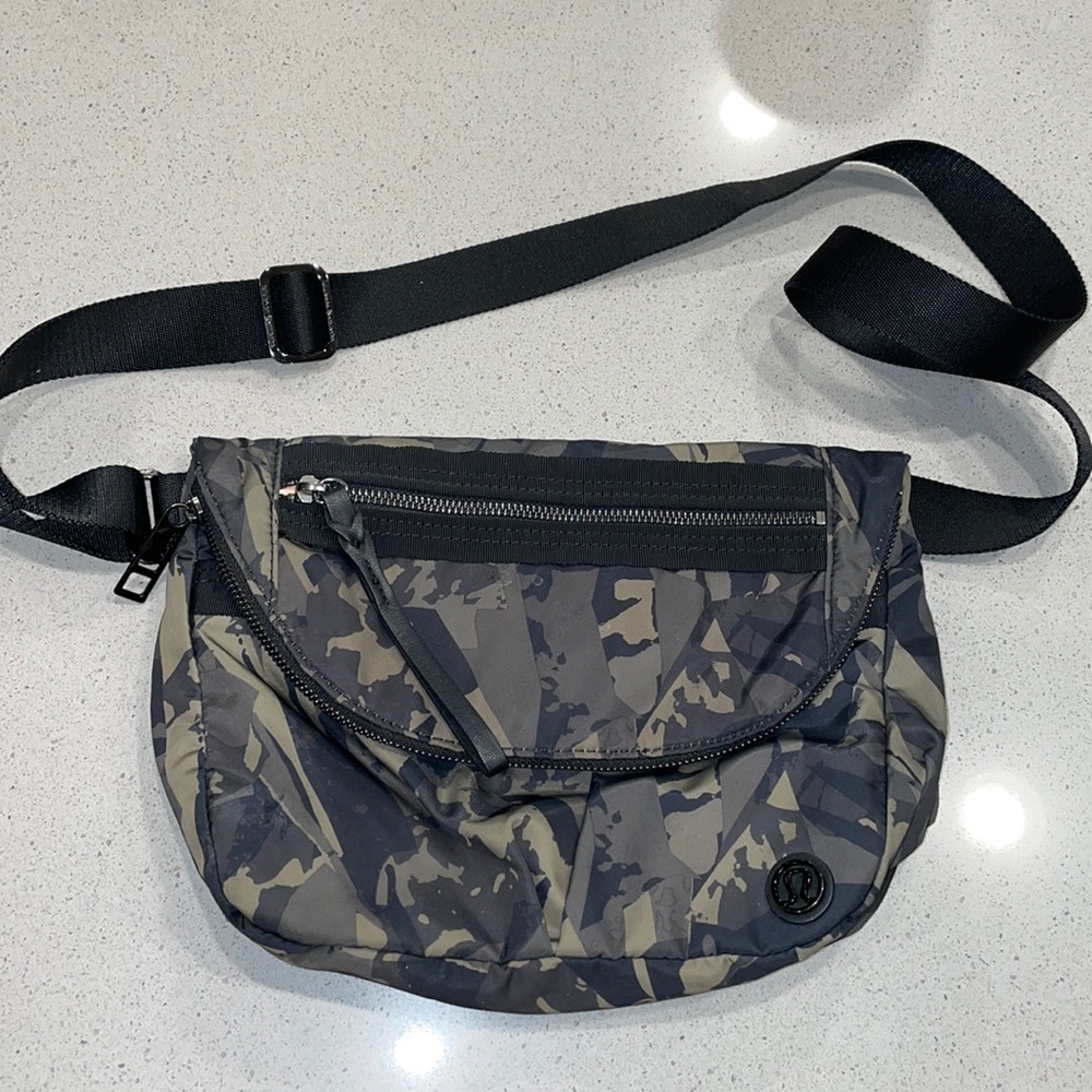 Lulu camo side bag.